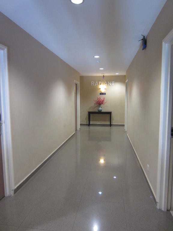 Radiant Hotel Sitiawan Exterior foto